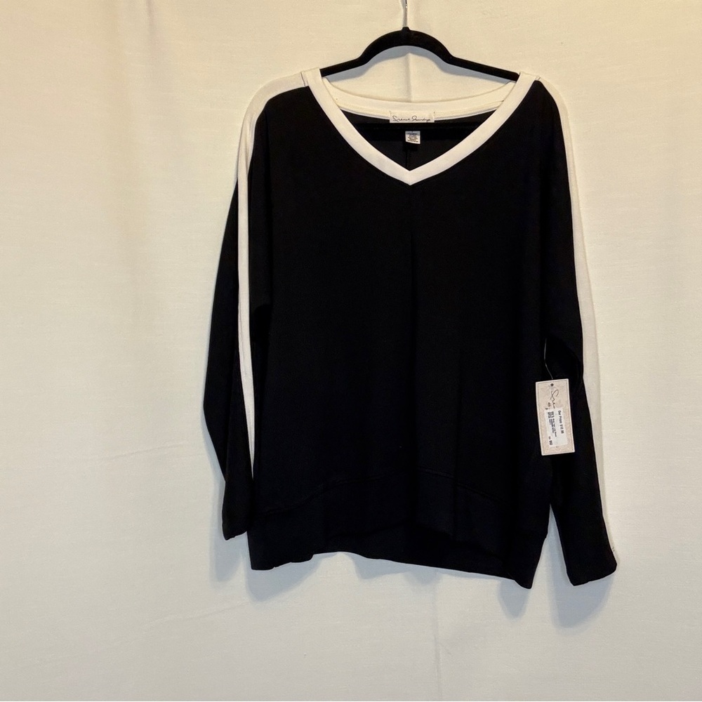 French Laundry Black and White Womens V-Neck Shirt